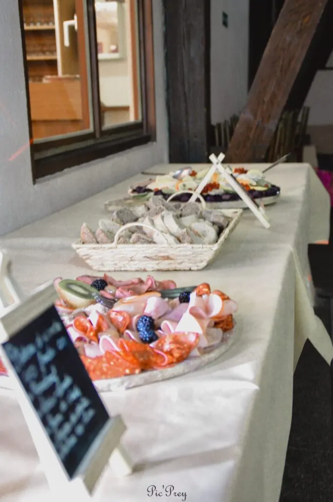 Photo de réalisation de la cuisine de Juju